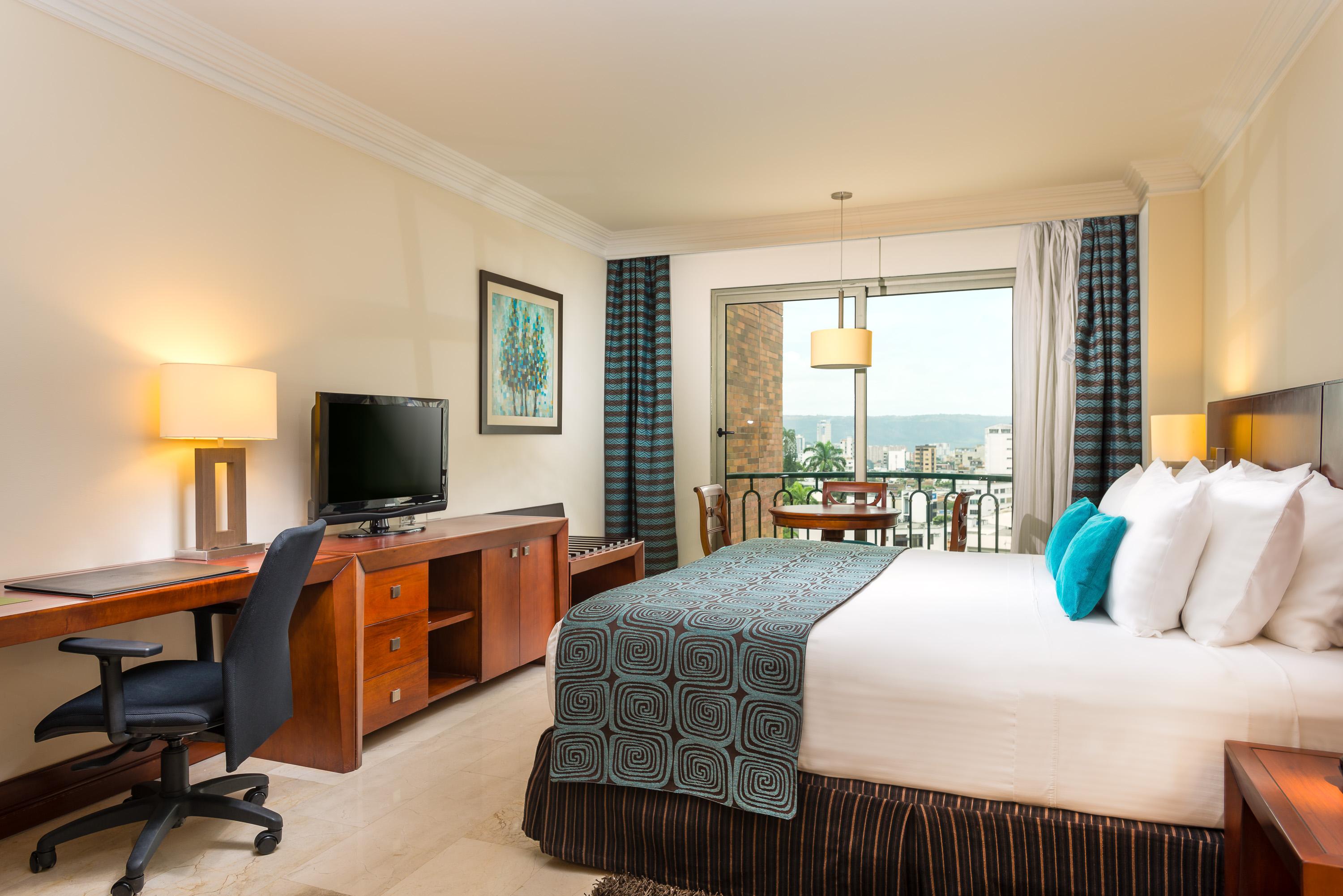 Hotel Dann Carlton ブカラマンガ エクステリア 写真 A room at the Hilton Tel Aviv