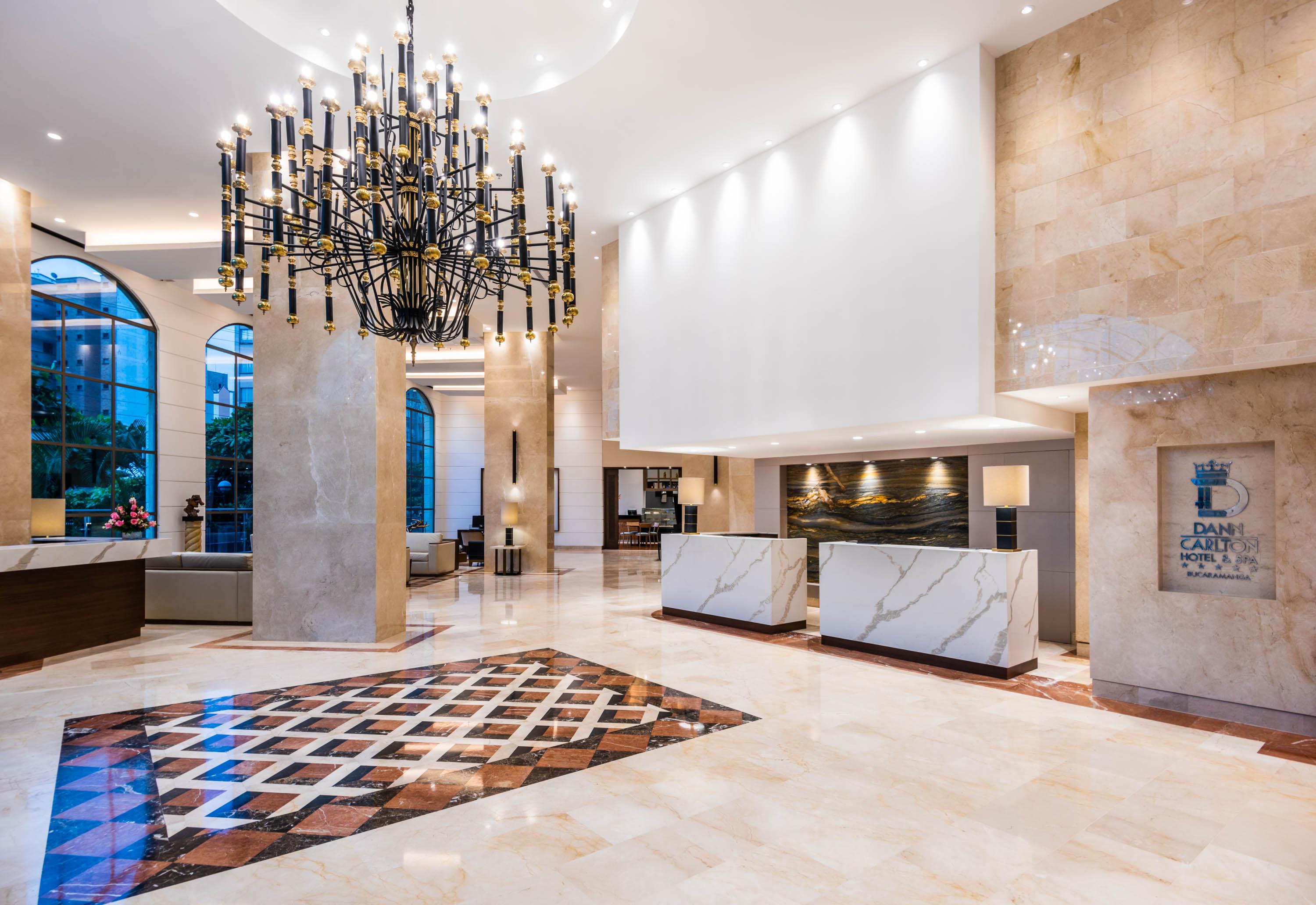 Hotel Dann Carlton ブカラマンガ エクステリア 写真 Lobby