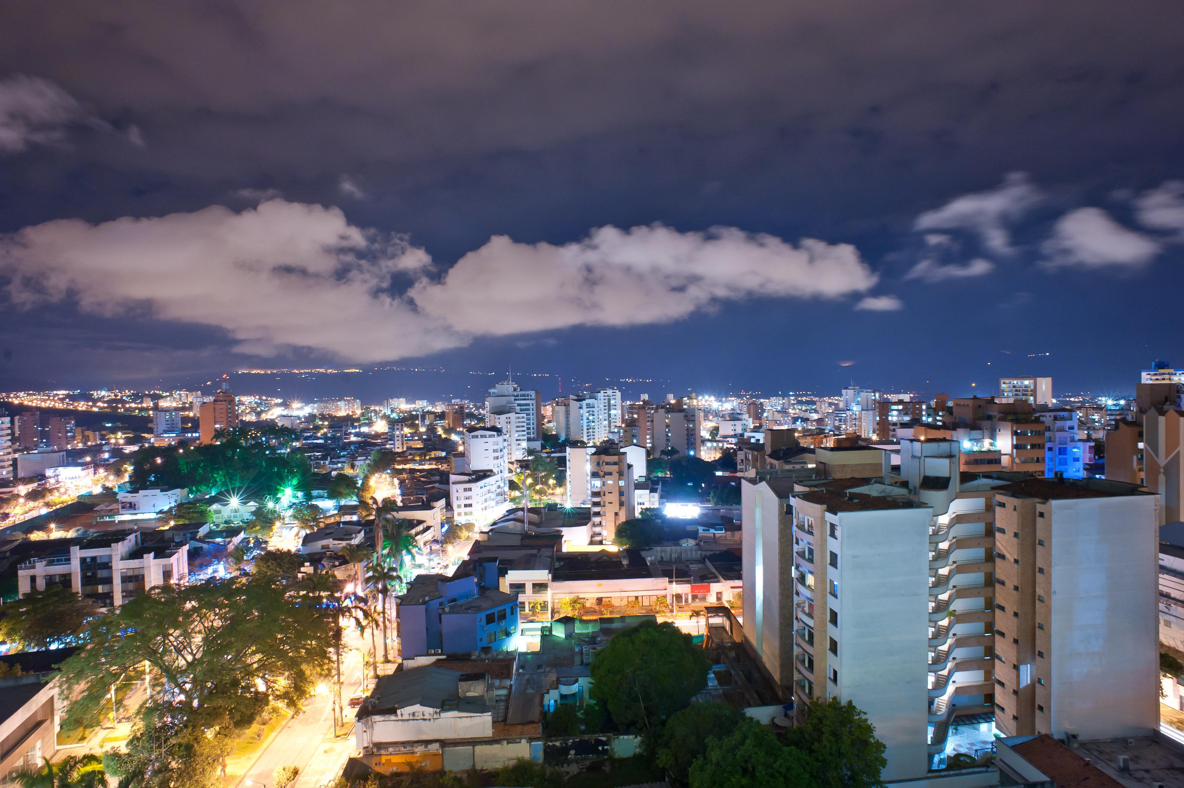 Hotel Dann Carlton ブカラマンガ エクステリア 写真 Maracaibo