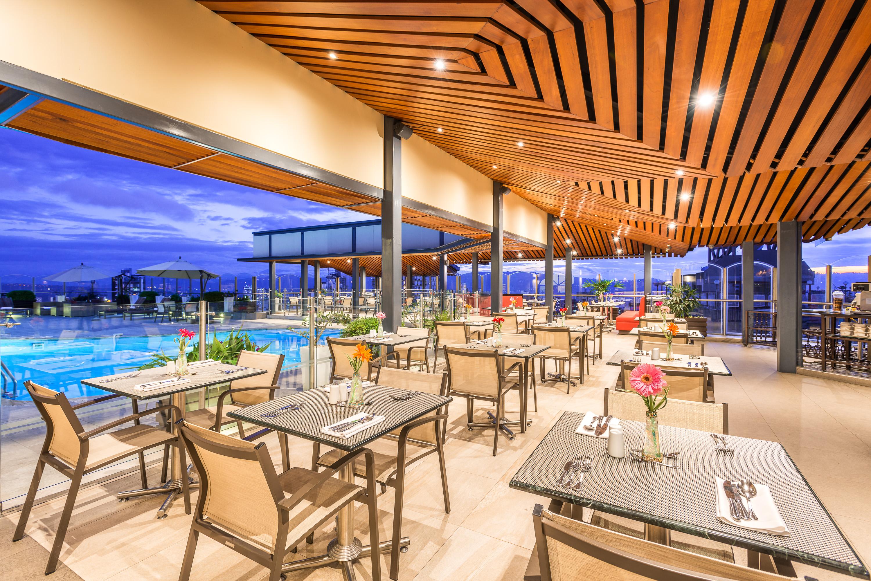 Hotel Dann Carlton ブカラマンガ エクステリア 写真 The Deck